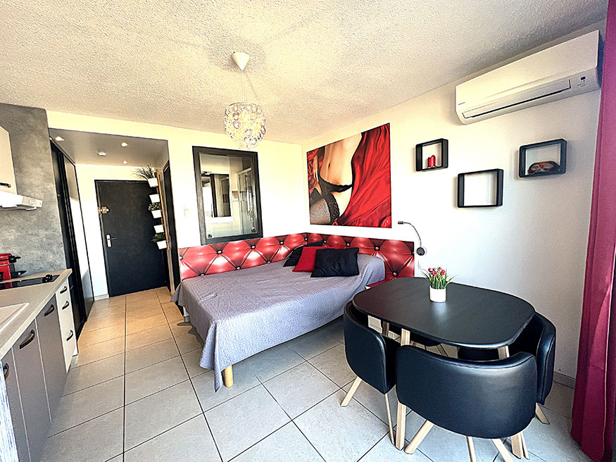 Vue sur mer du studio naturiste au Cap d'Agde : studio, résidence Héliopolis